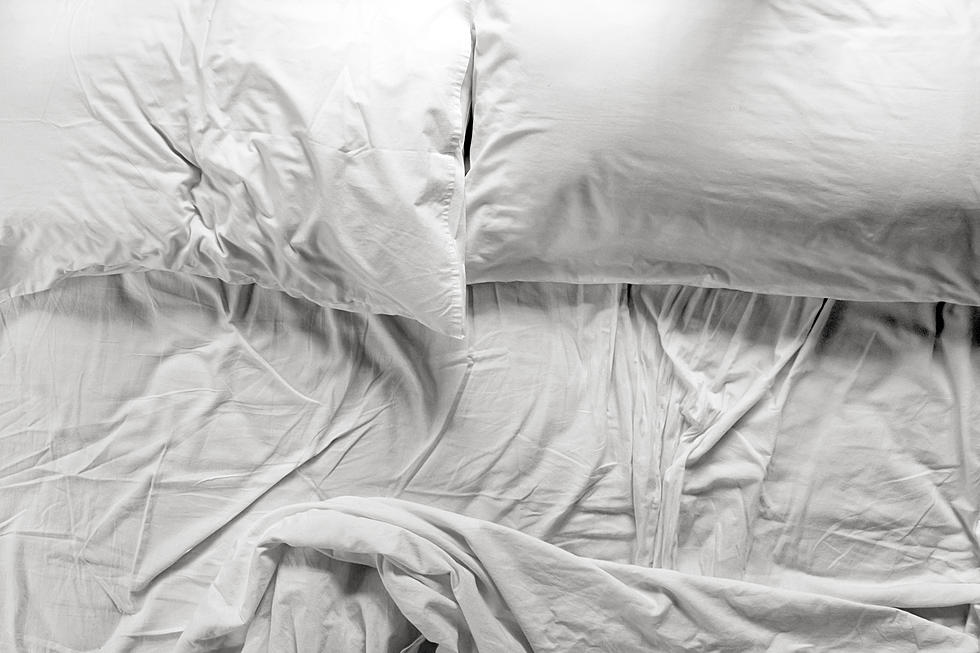 The Bed Sheets or No Sheets Debate Burns On as Winter Approaches