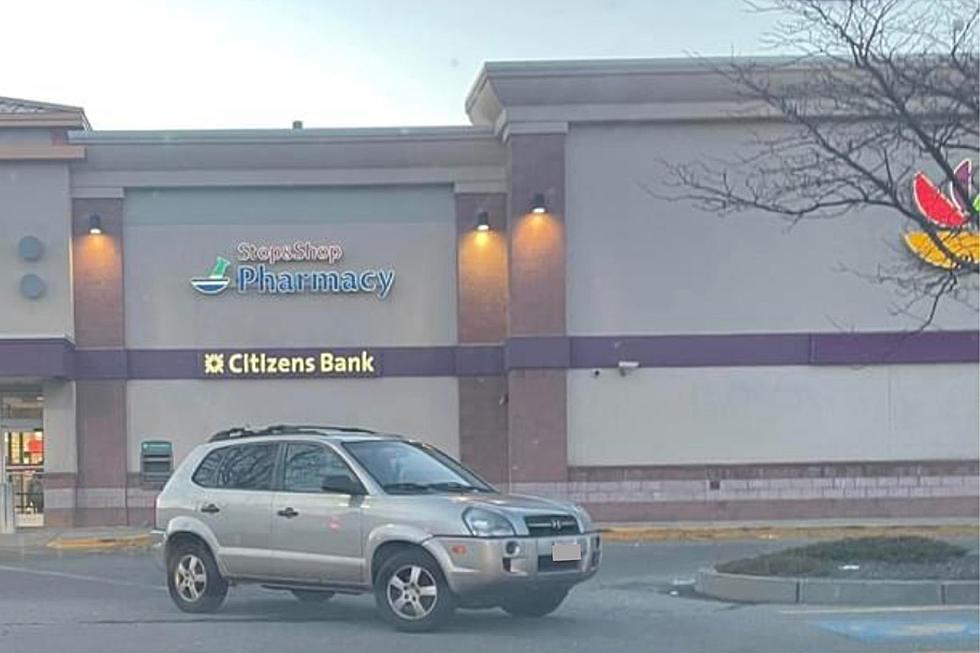 Fall River Stop & Shop Customer Is Easily the Worst Parker Ever