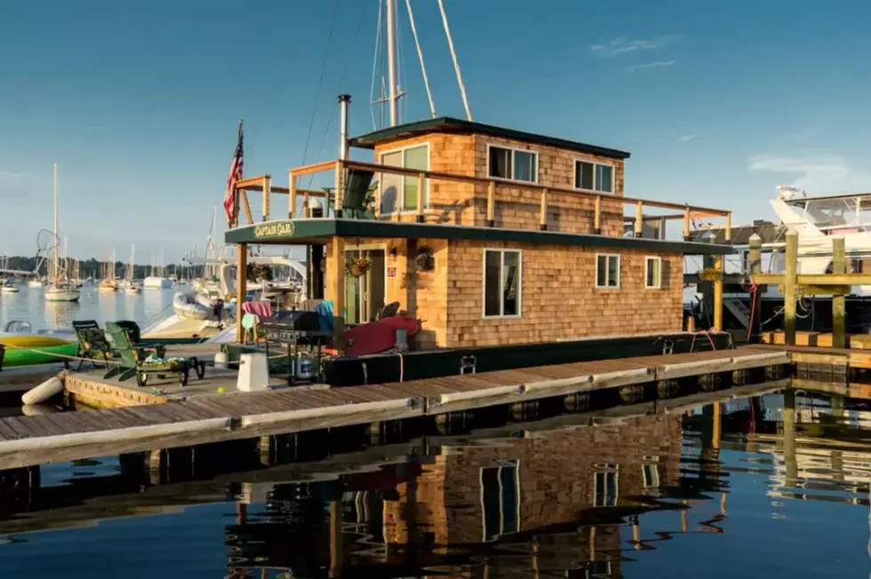 Set Sail Aboard These Unique Houseboats For Rent in Rhode Island