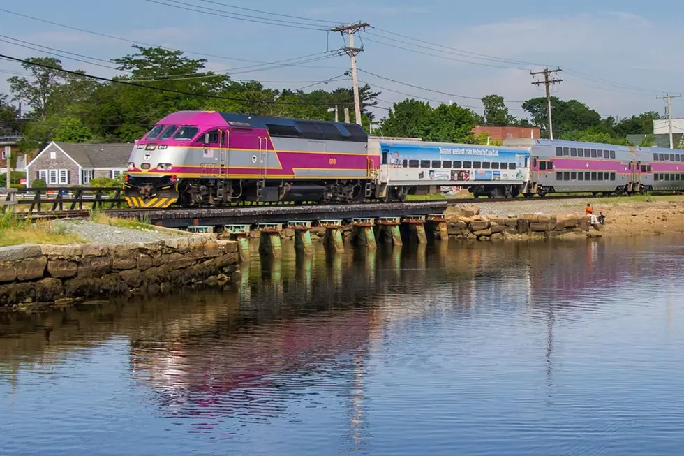 Summer Train From Boston to Cape Cod Returns