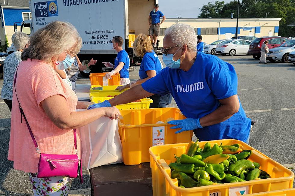 Visit a Mobile Market for Free, Fresh Produce This Summer