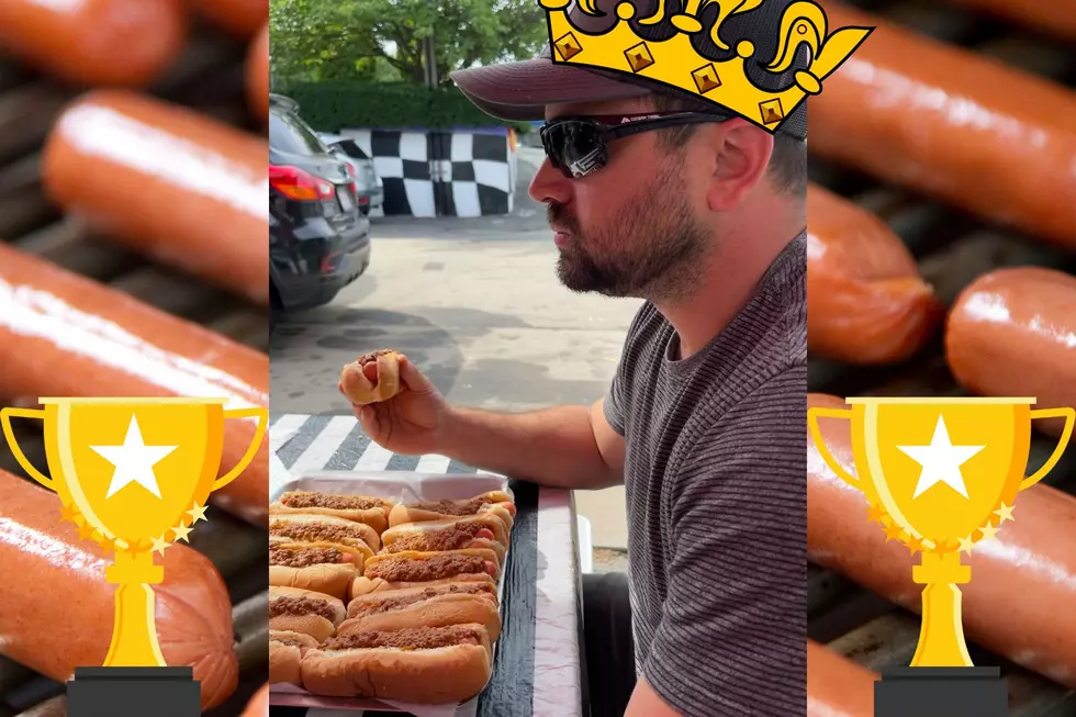 Westport Crowns a Hot Dog King 