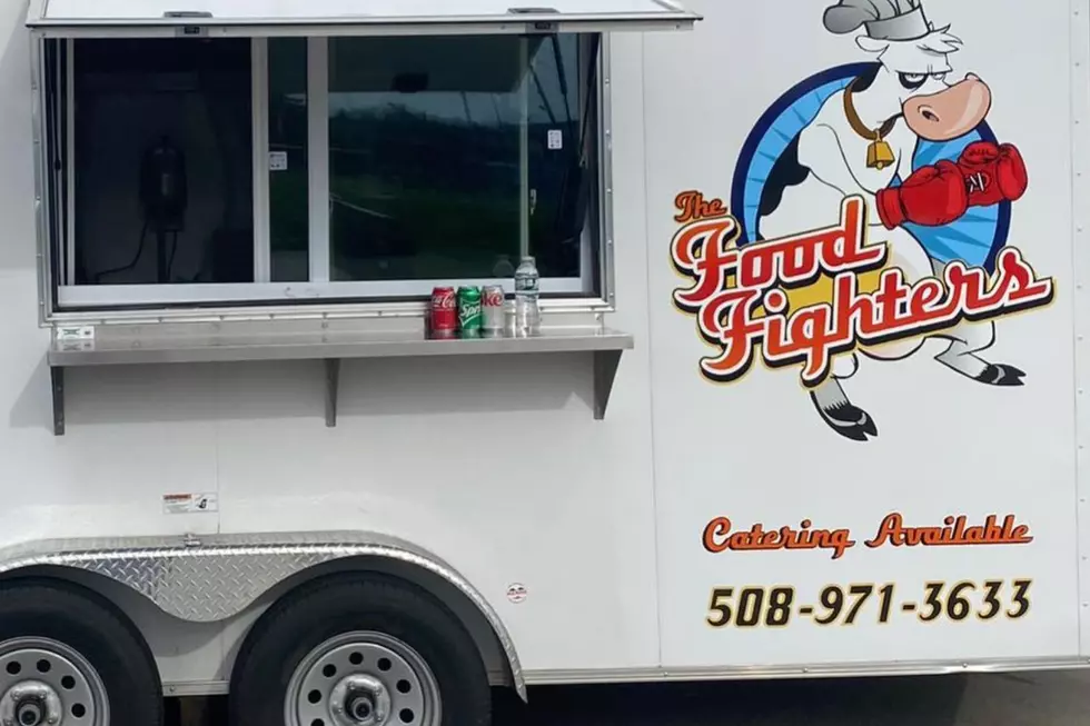 This New Bedford Food Truck Is a Total &#8216;Smash&#8217; When It Comes to Burgers