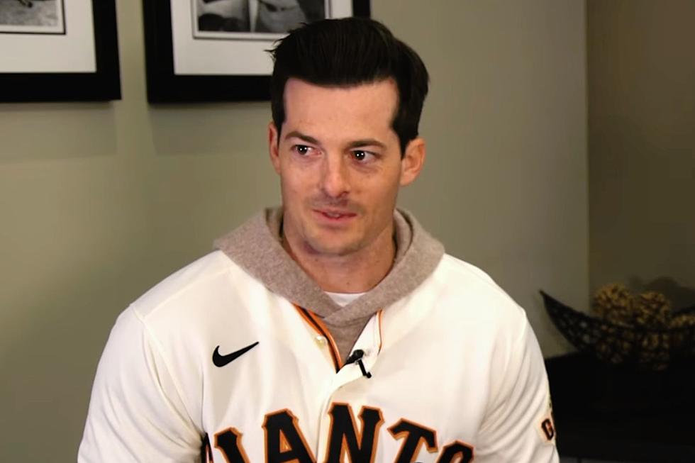 Watch Mike Yastrzemski Teach Boston Slang to Giants Teammate in Hilarious Video