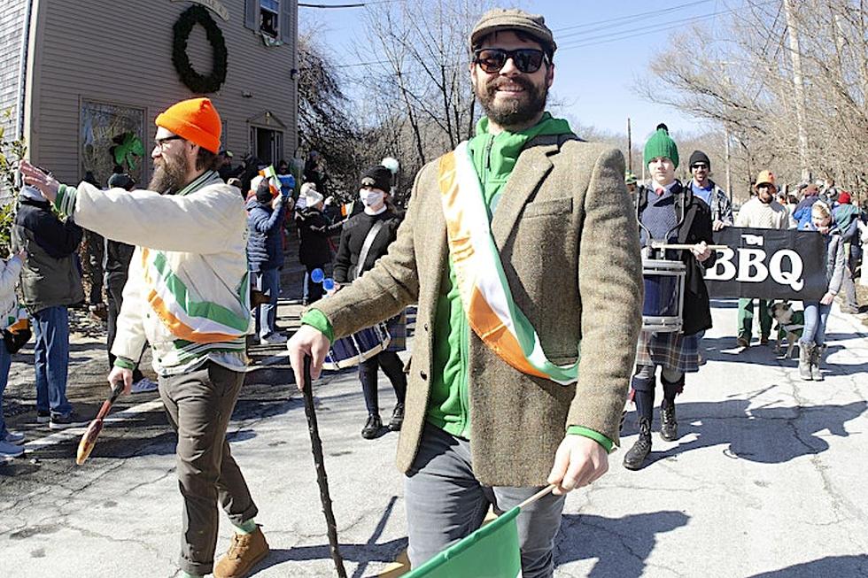 Rhode Island and Arkansas Engage in Friendly Feud Over World’s Shortest St. Patrick’s Day Parade