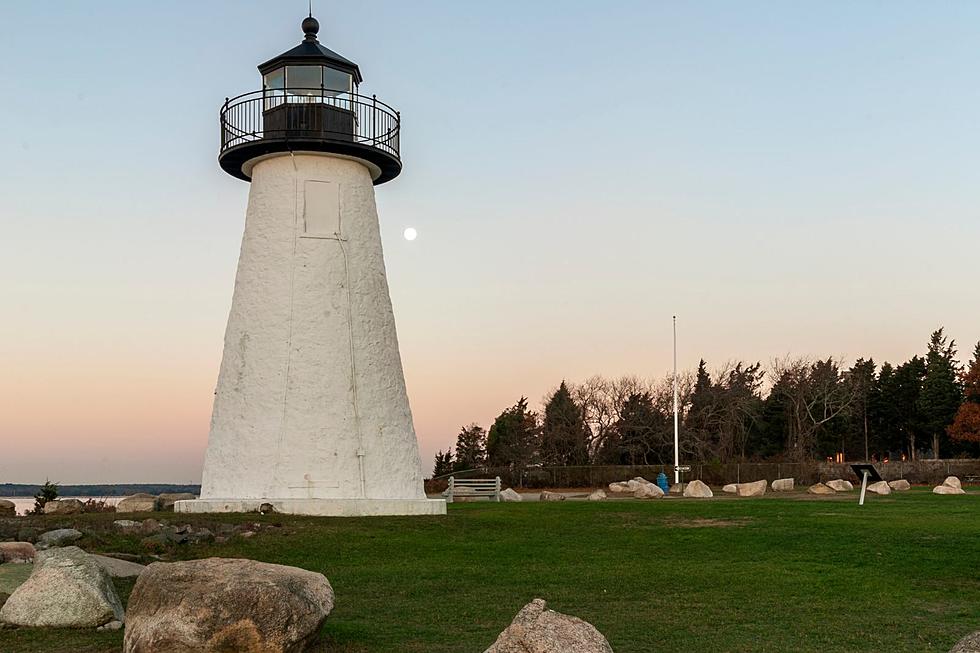 Mattapoisett Wants to Buy Ned’s Point Lighthouse from Coast Guard