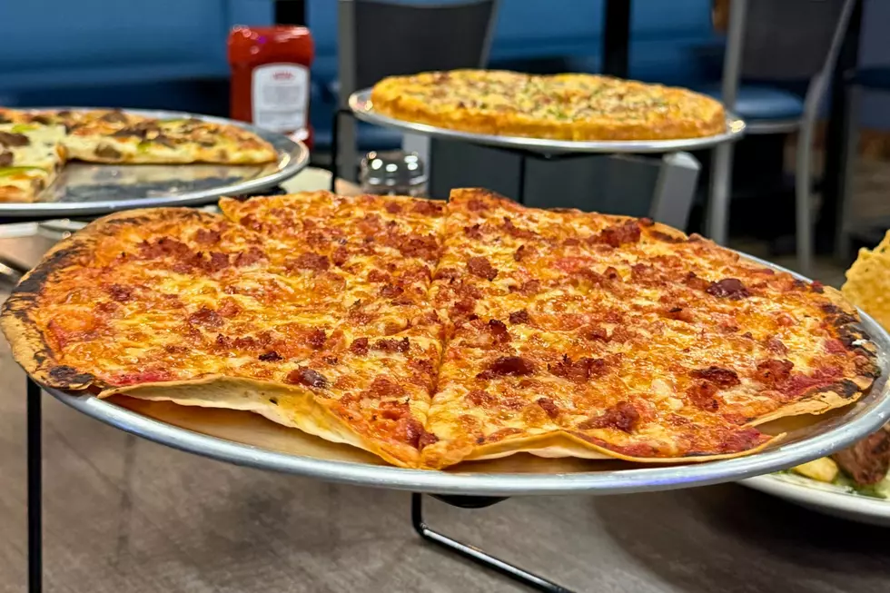 Fairhaven's Sailhouse Tavern Ultra-Thin Crust Pizza