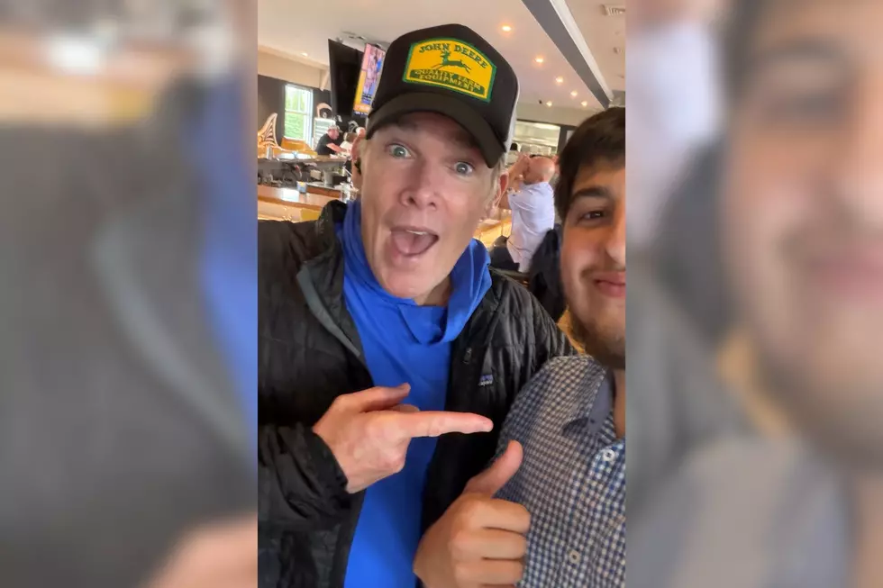 Massachusetts Restaurant Got an Unexpected Visit From Sugar Ray’s Mark McGrath