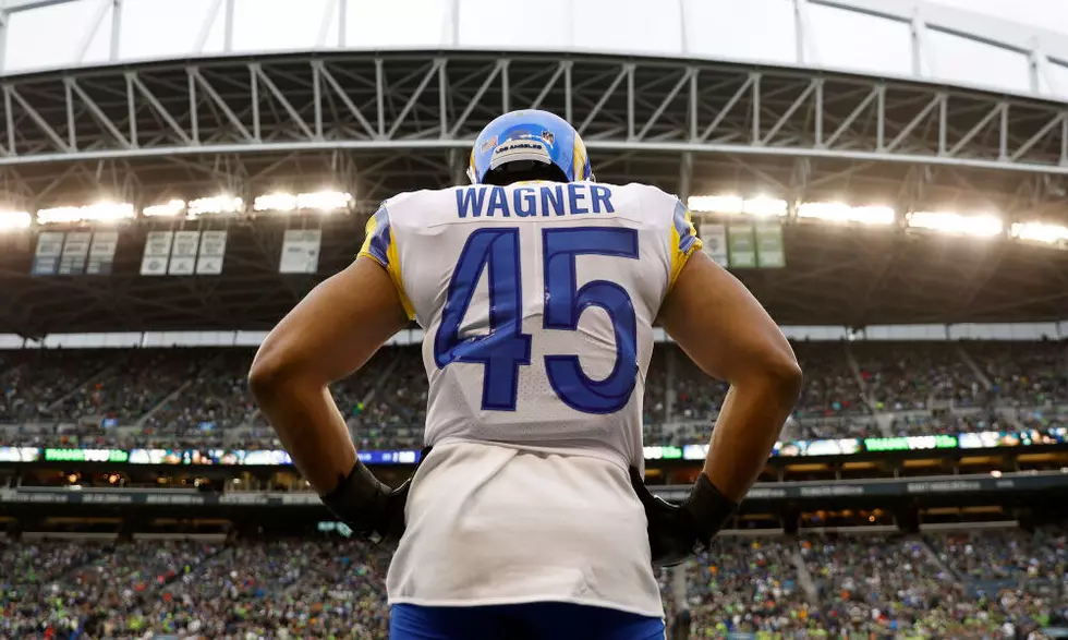 The Broncos could be a perfect fit for a future Hall of Fame linebacker