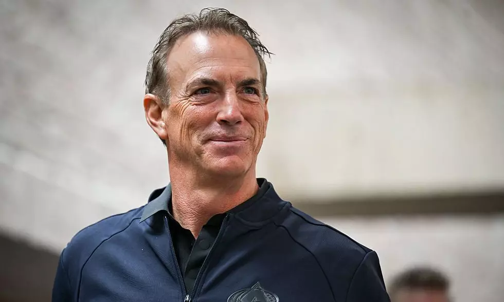 Joe Sakic defends Jared Bednar extension, looks to players to get ‘big goal’ or ‘big save’