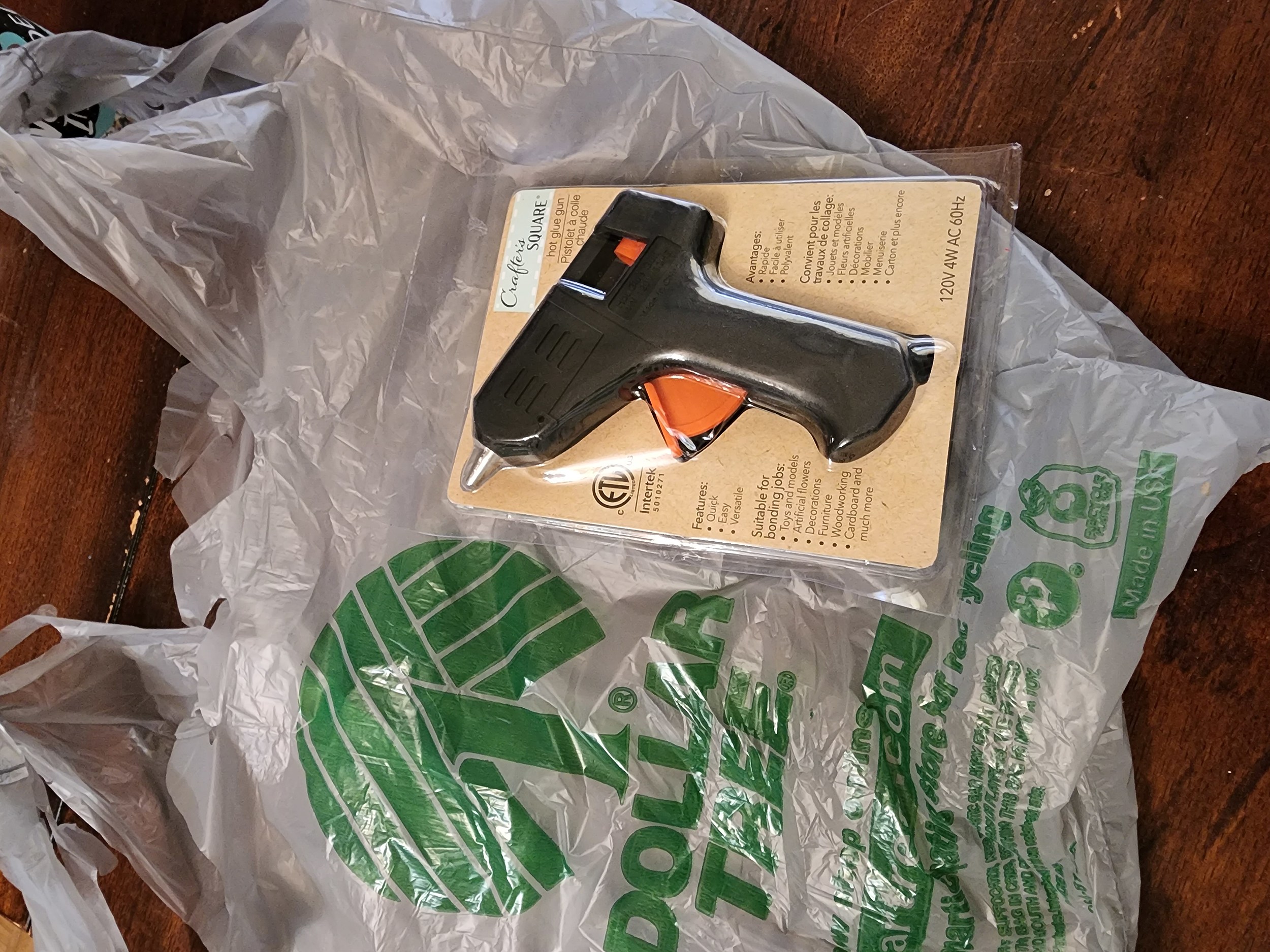 Dollar Tree recalls 1 million hot glue guns that may malfunction, catch  fire when plugged in 