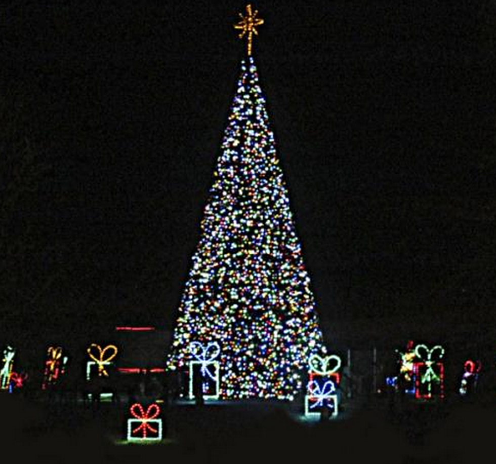 Odessa’s Christmas Tree Lighting – Starbright Village Tonight
