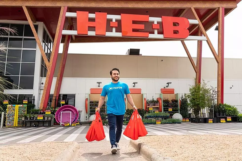 H-E-B Offers Senior Delivery During COVID-19 Pandemic