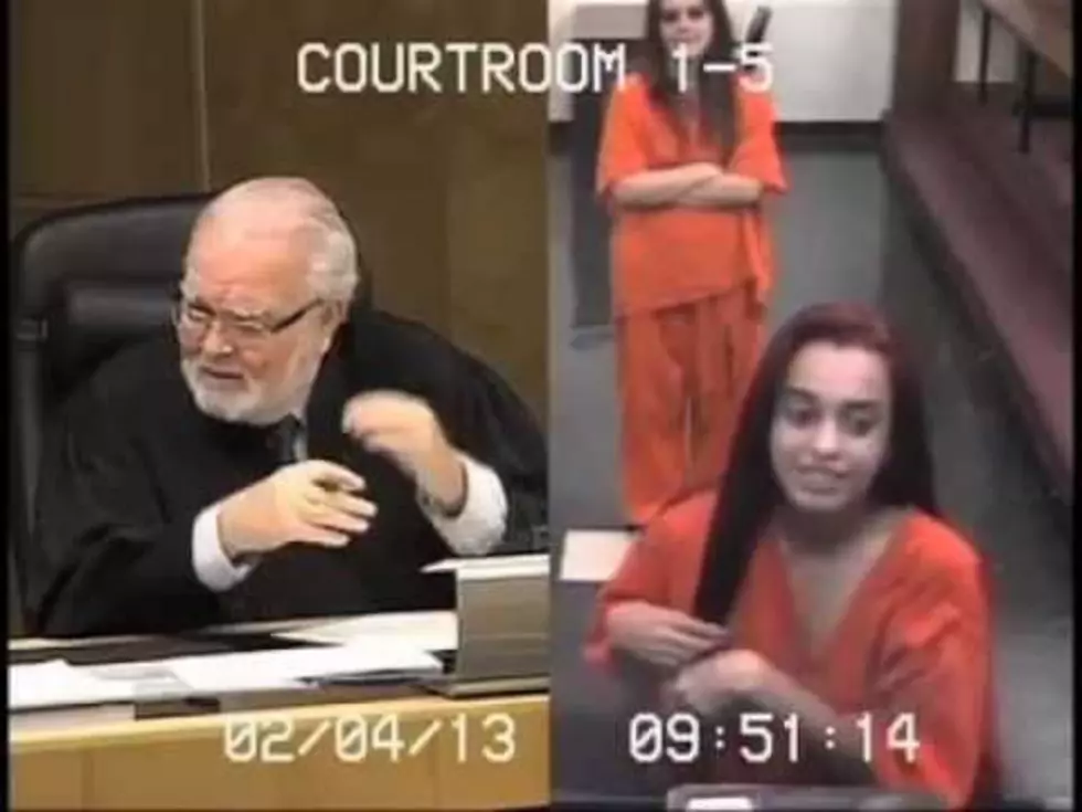 Girl Apologizes to The Judge!