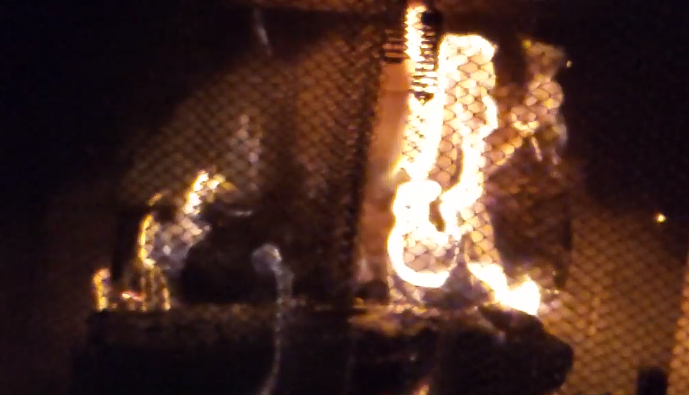 27 Degrees Today ; No Problem With This FIREPLACE In Slo Mo – Video