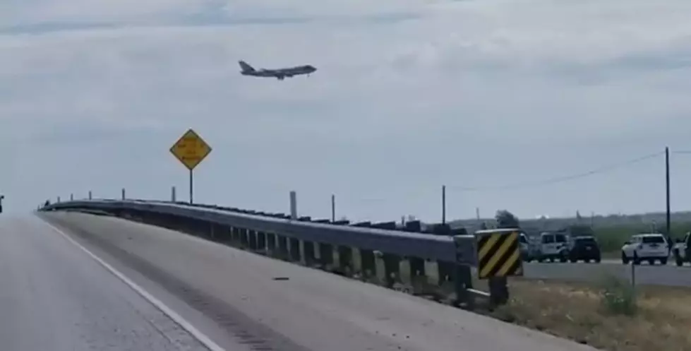✈Air Force 1 Landing In The 432 (Video)