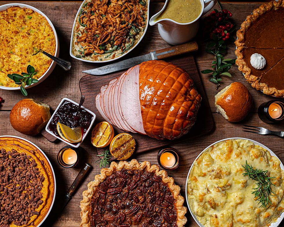 Friendsgiving Spread - The BakerMama