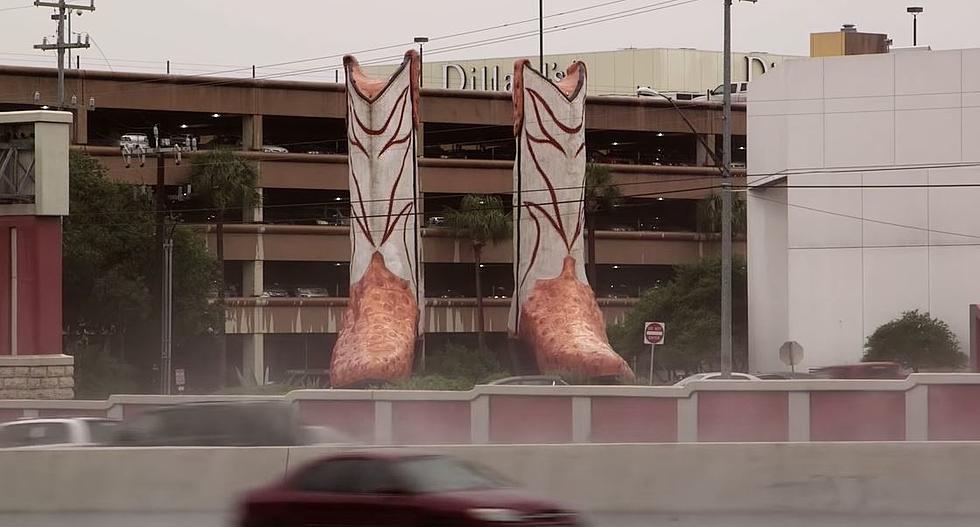 Wow! The World’s Largest Cowboy Boots Are In This Texas City! Pics & Video