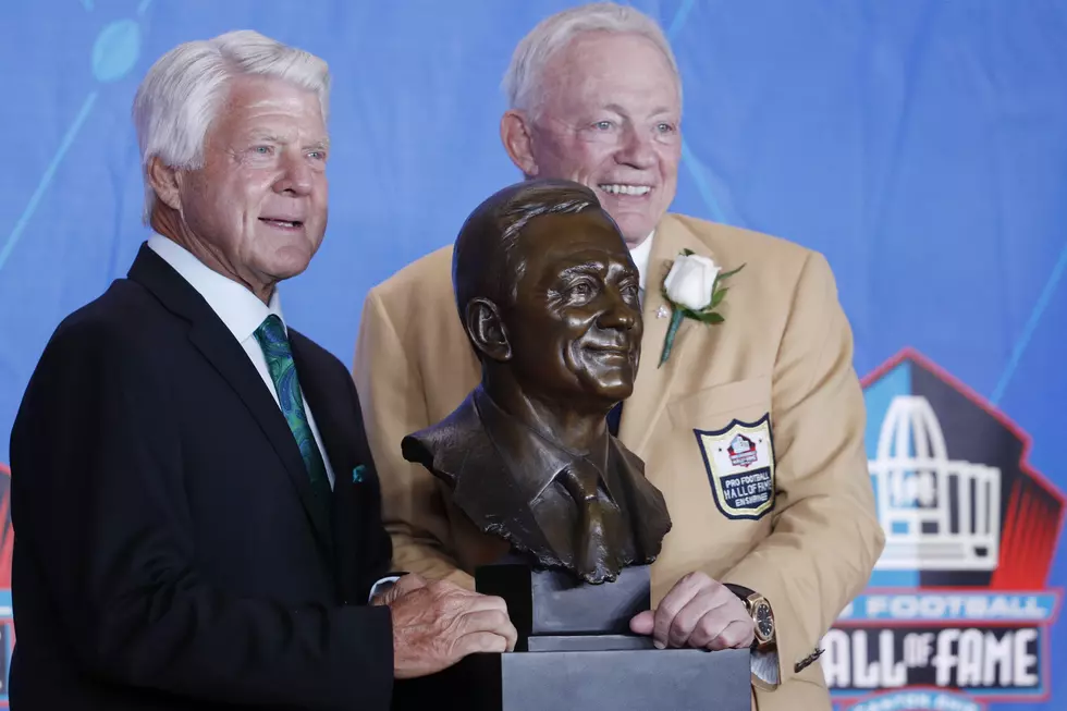 DALLAS COWBOYS FANS ARE MAD AT JERRY JONES BECAUSE OF THIS!