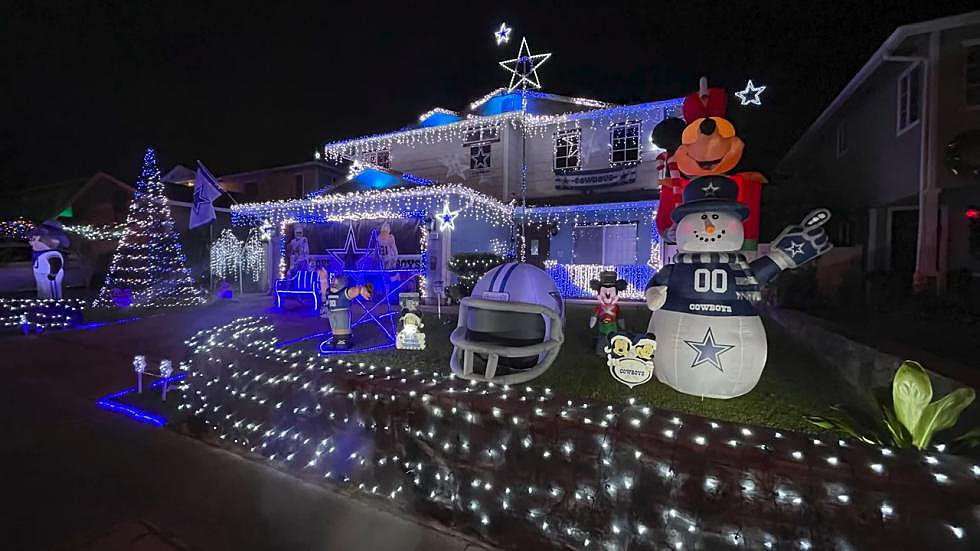 6 Awesome Dallas Cowboys Christmas Lighted Houses Every Fan In Texas Should See!