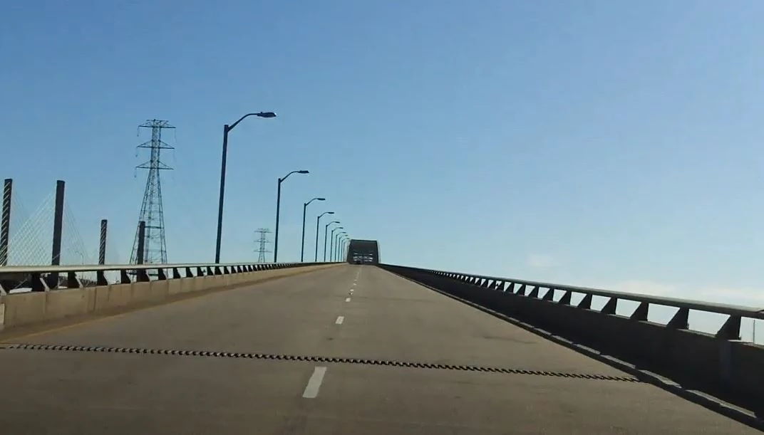 Is This The Spookiest Bridge To Drive Over In Texas