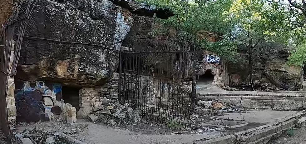 Texas Has An Abandoned Zoo? Check Out The Crazy Pics!