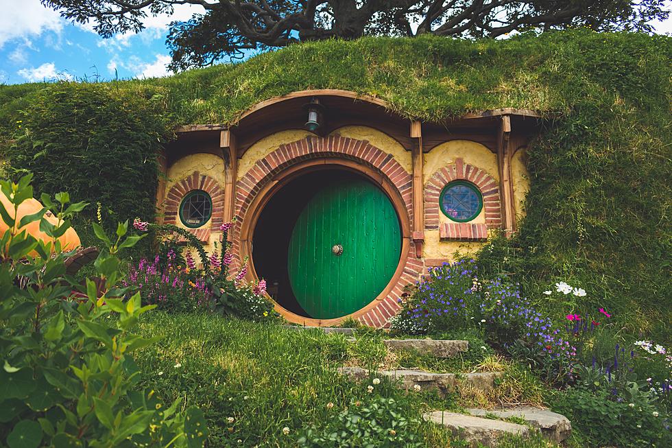 Real Life Hobbit House A Short Drive From Midland! Find Out How To Book This AirBnB