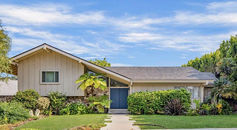 Texas Brady Bunch Fans! Did Someone Just Buy This Amazing House For 5.5 Million! See Pics