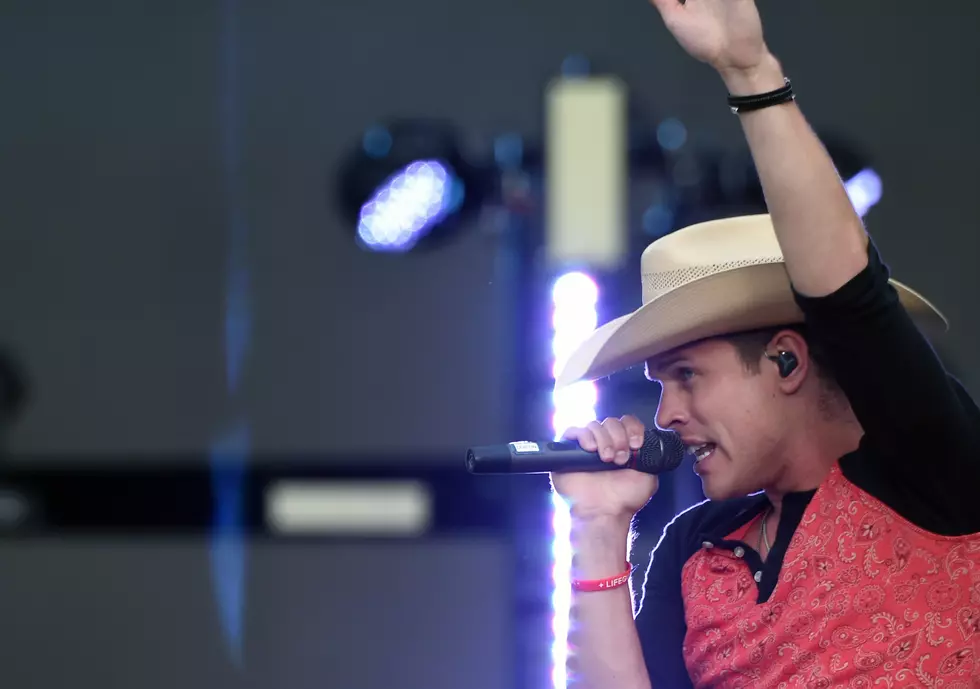 Big Country Covers: Dustin Lynch Does Bruno Mars – “Just The Way You Are”