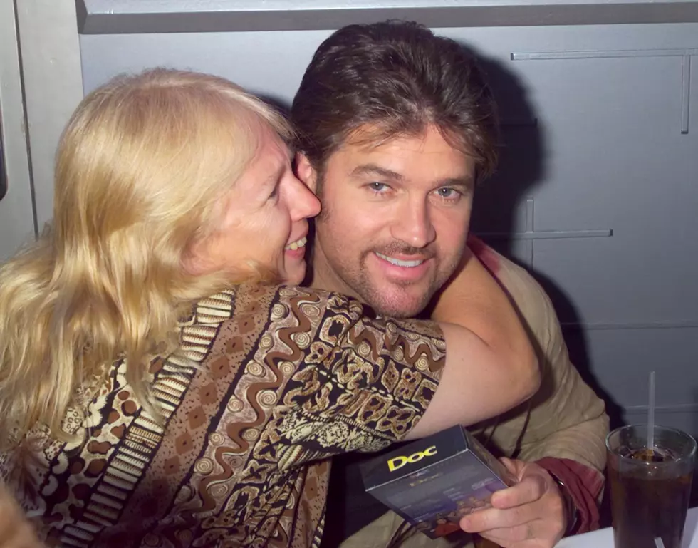 Classic Country: Billy Ray Cyrus – “Achy Breaky Heart” [VIDEO]