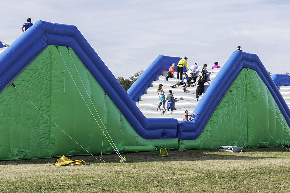 There&#8217;s an Insane Inflatable 5k Obstacle Called &#8220;The Humps&#8221;