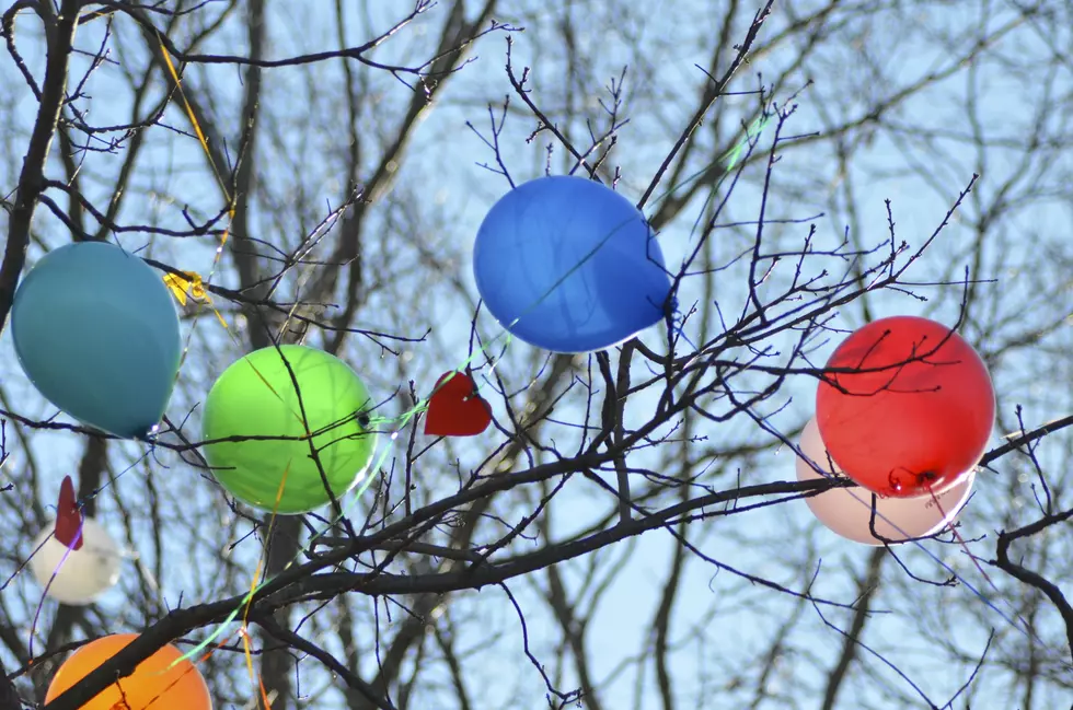 Maine Considers Limiting Festive Balloon Releases