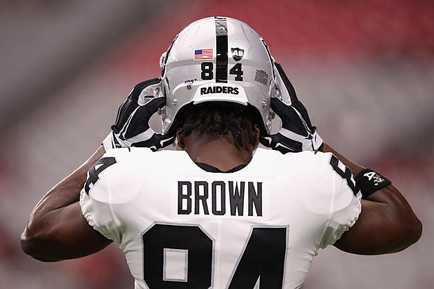 Brown Becomes A Patriot After Raiders Cut