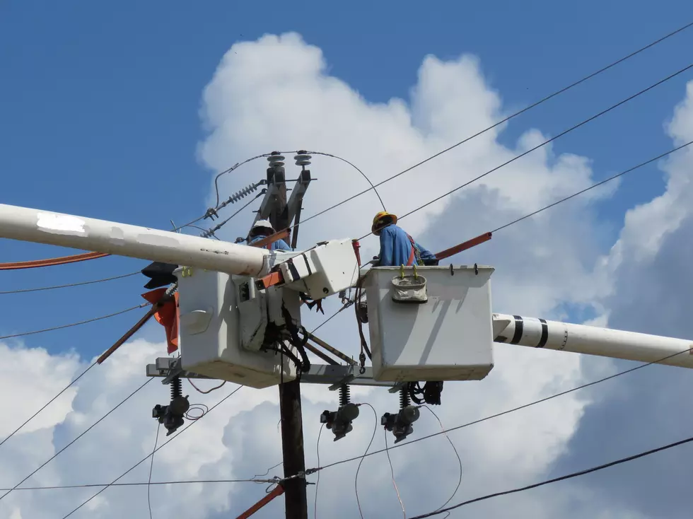 Crews Work to Repair Power Outages in Northern Maine