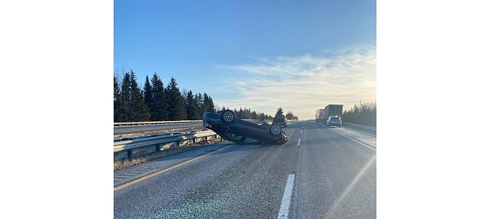 Vehicles Flips after Driving Under the Wheels of Tractor-Trailer