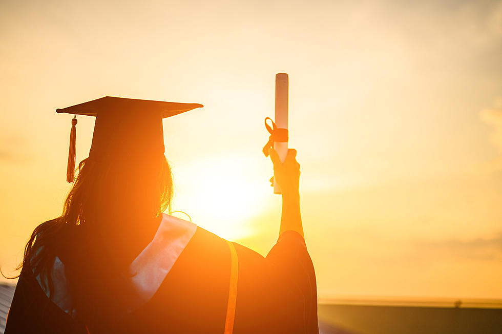 Graduations can be Safely held Outside, Maine CDC Says
