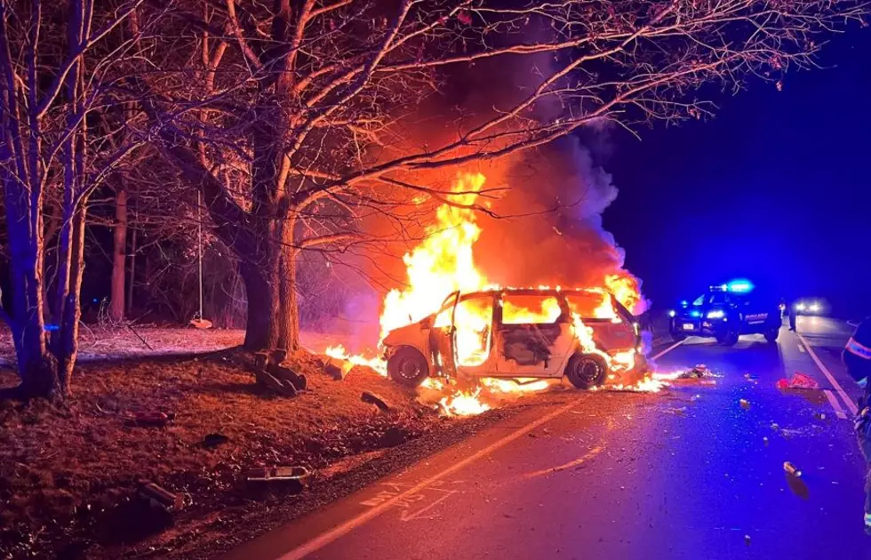 Mother &#038; Baby Rescued from Burning Vehicle in Topsham, Maine