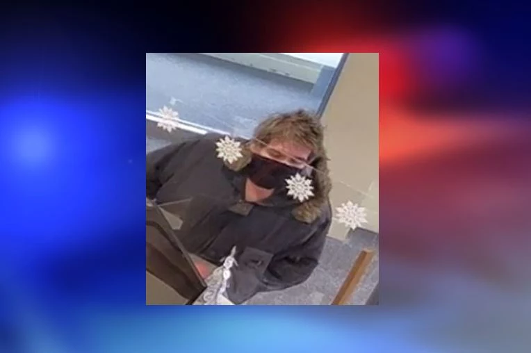 Suspect Still at Large after Bank Robbery in Waterville, Maine pic