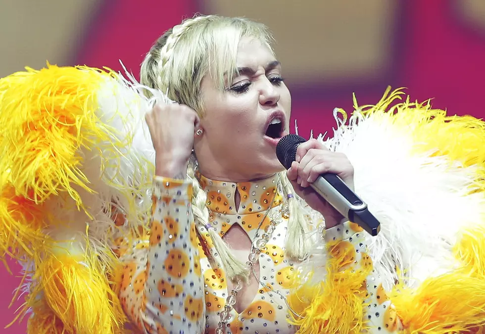 Q Covers: Miley Cyrus Nails &#8220;Jolene&#8221; [VIDEO]