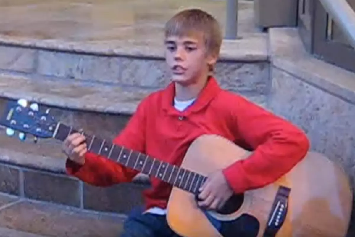 Q s Before They Were Famous Justin Bieber VIDEO q-s-before-they-were-famous-justin-bieber-video