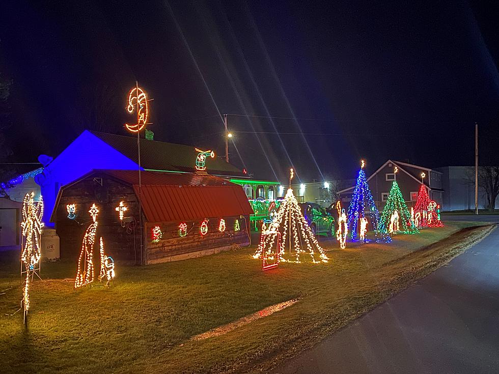 Check out this Amazing Light Display in Presque Isle!