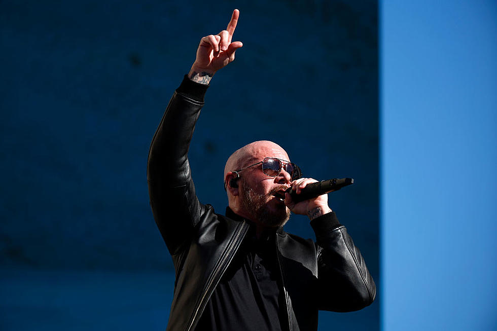 Do You Want to See Pitbull Live? Here&#8217;s How You Go to The Show