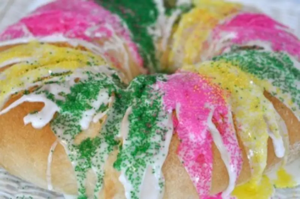Celebrate Mardi Gras with this Easy King Cake