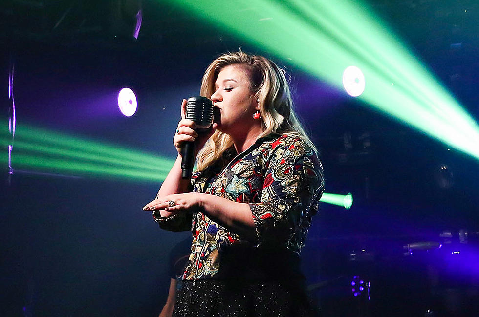 Win Las Vegas Flyway and Hang out with Kelly Clarkson
