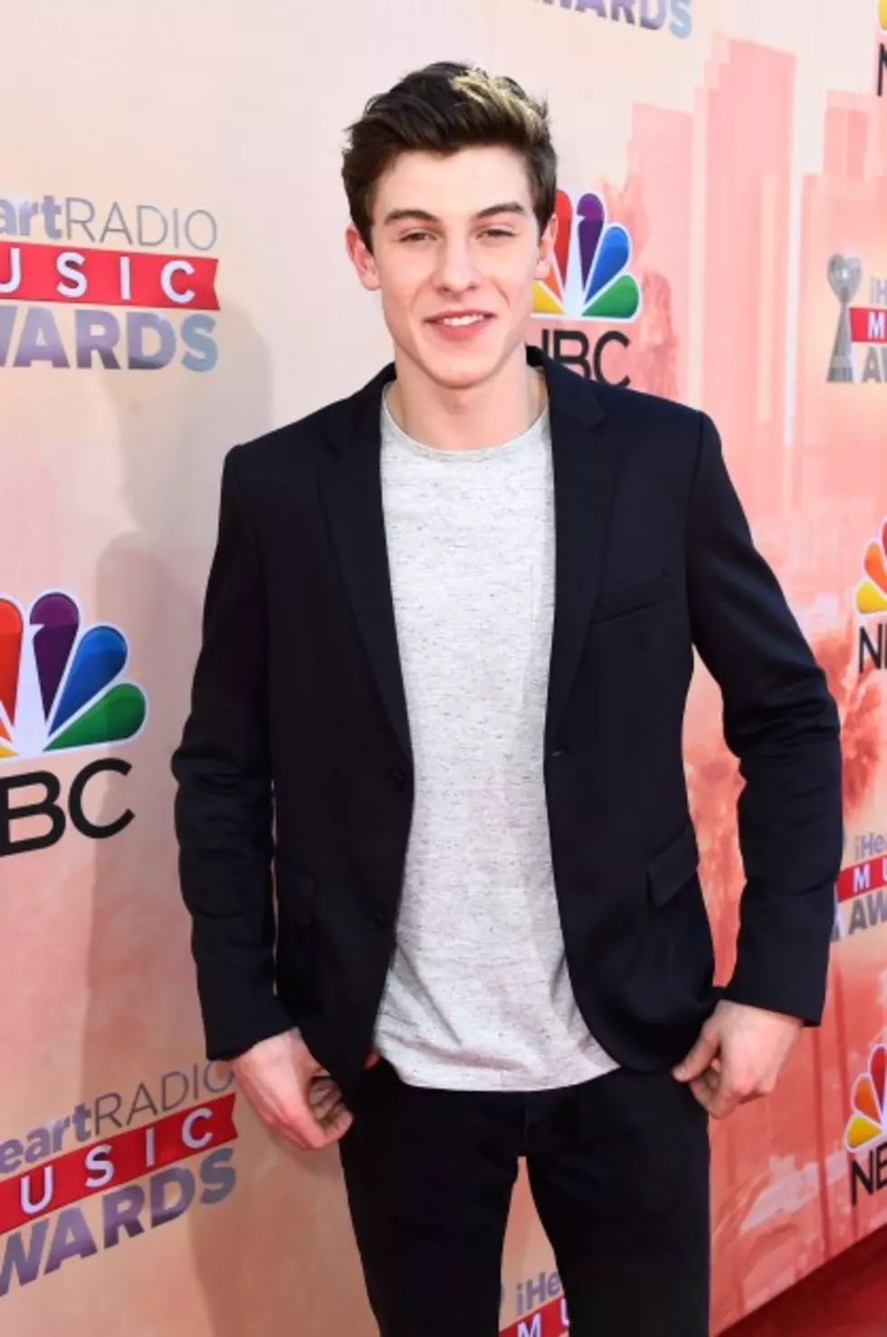 Shawn Mendes Talks Rapid Rise from Vine Star to #1 Album [VIDEO]