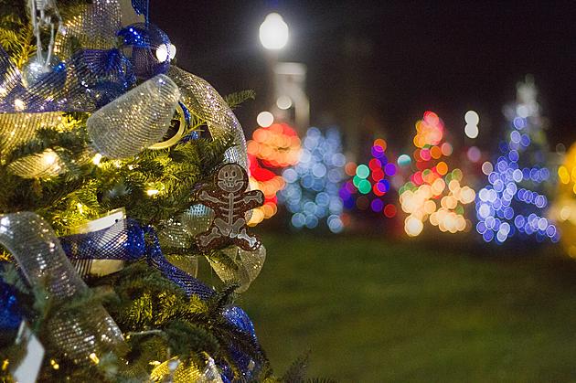 T-Town Tinsel Trail Officially Open Through January 14, 2018