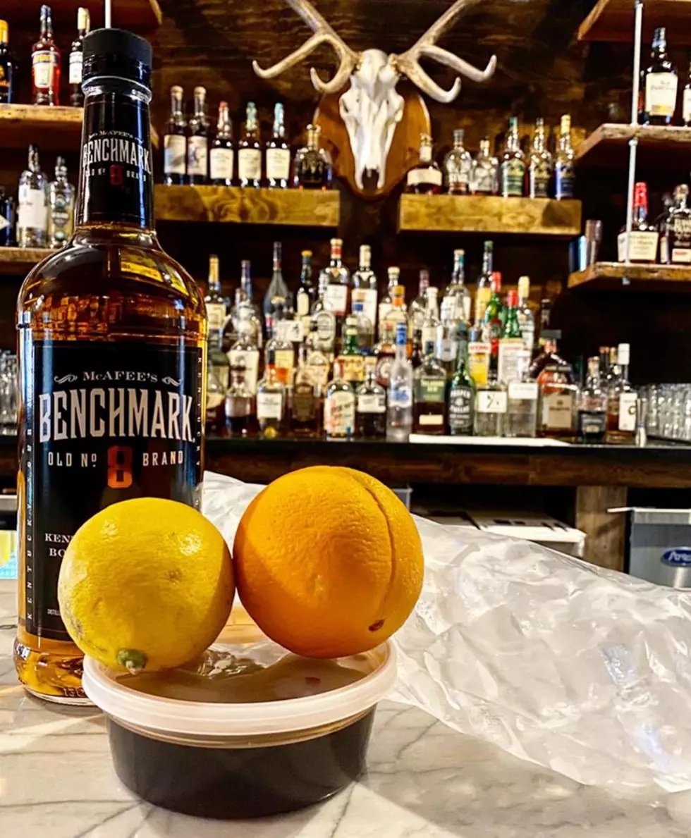 Session Bar Offers Customers Cocktail Kits for Curbside Service