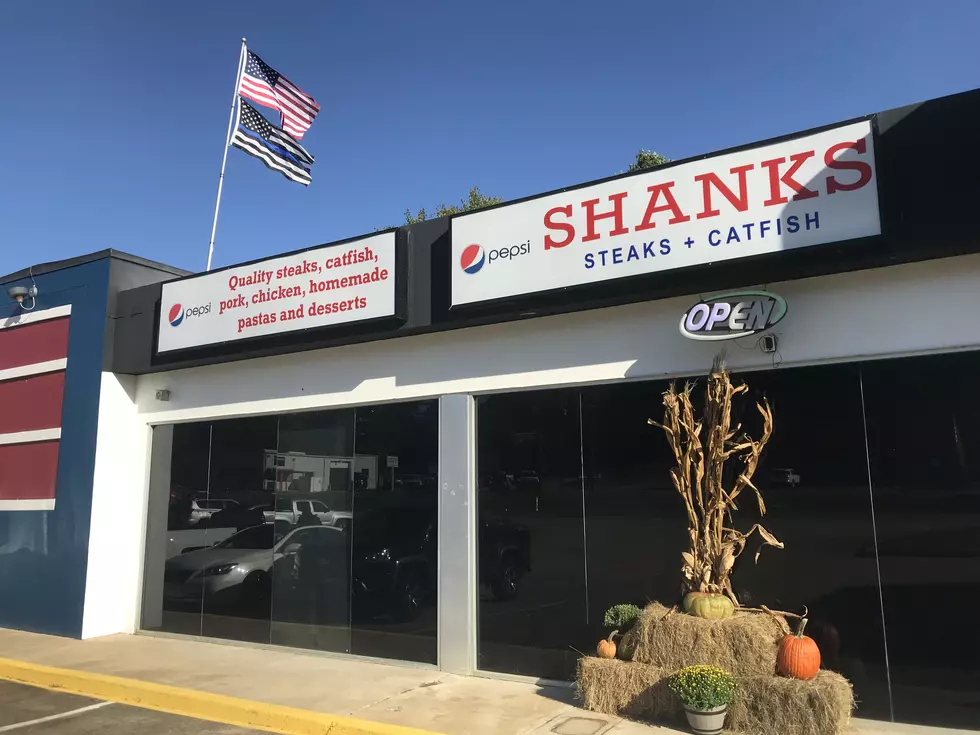 Shanks Steak & Catfish Opens on Highway 43 in Northport