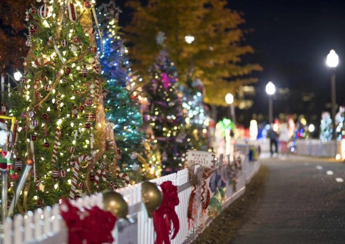 Tinsel Trail Grand Opening is Set for Tonight