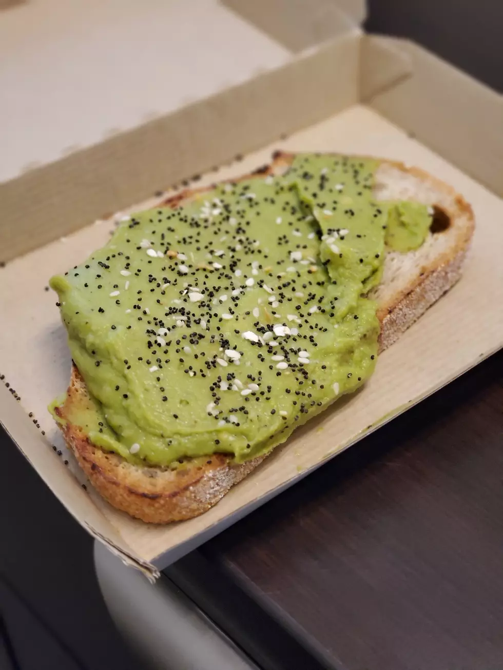 I Tried Dunkin Donuts&#8217; New Avocado Toast So You Don&#8217;t Have To